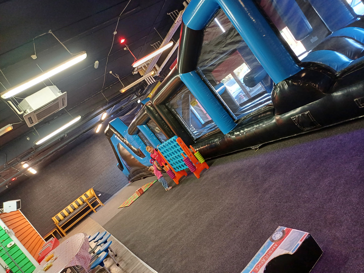 1 hour Big Bouncy Castles & Disco Party