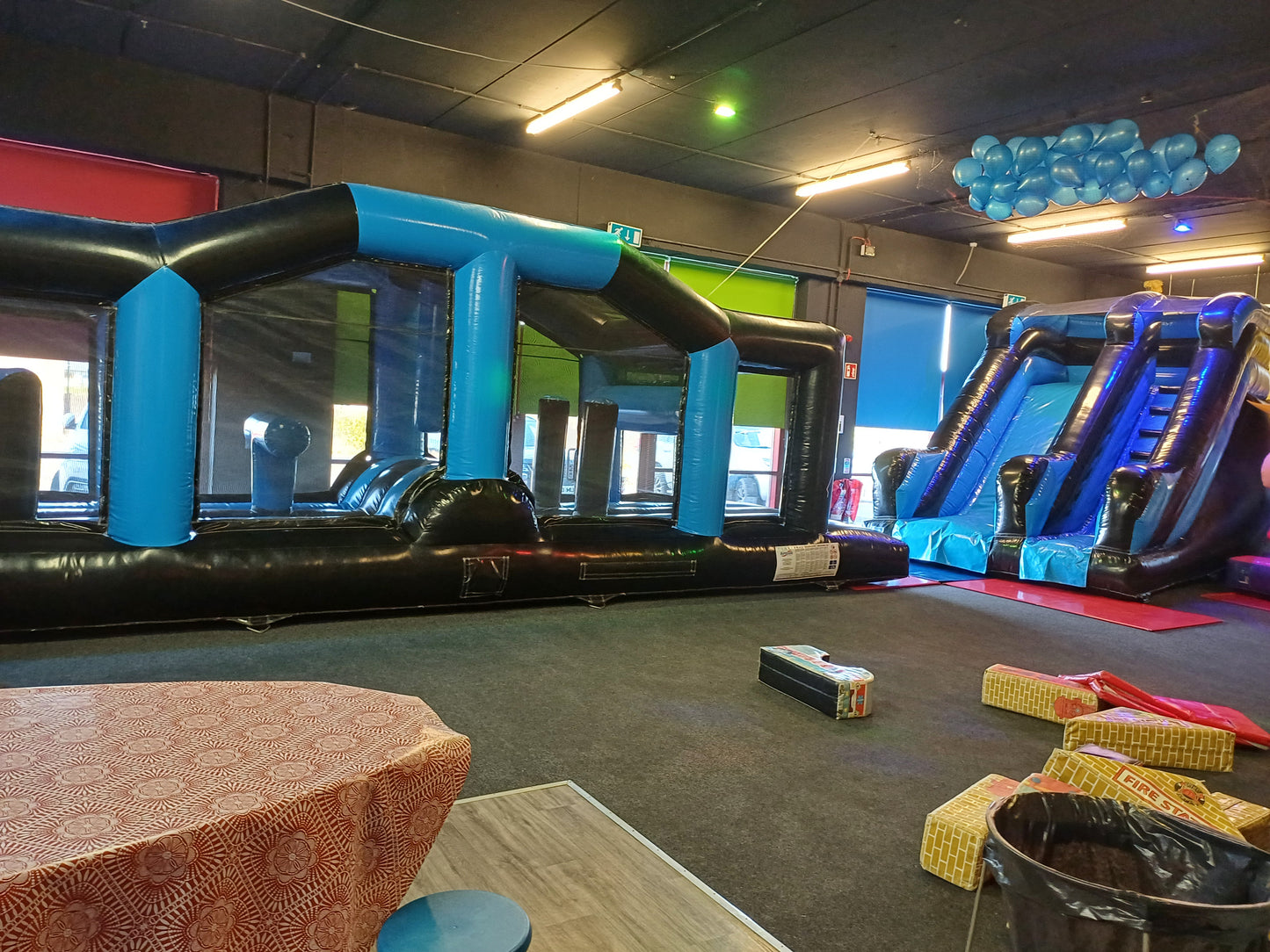1 hour Big Bouncy Castles & Disco Party
